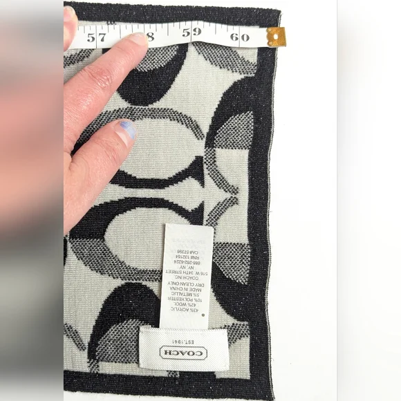 Coach Signature Black White Gray Wool Blend Knit Scarf Shawl - Picture 6 of 7